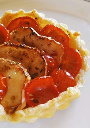 Foto de Tarteletes de Tomate Cherry e Queijo de Cabra