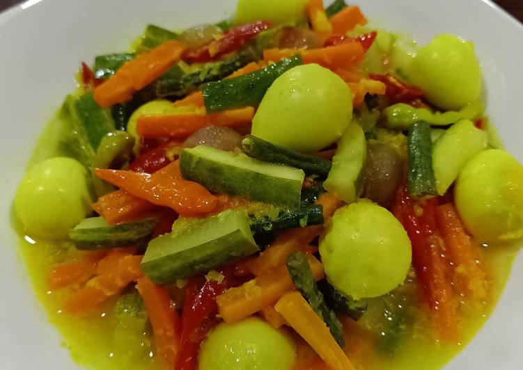 Resep Acar Kuning Sayuran &amp; Telur Puyuh, Bikin Ngiler