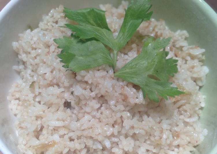 Bagaimana Menyiapkan Nasi goreng cabe rawit yang Bisa Manjain Lidah