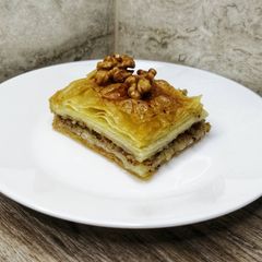 A picture of Turkish Baklava.