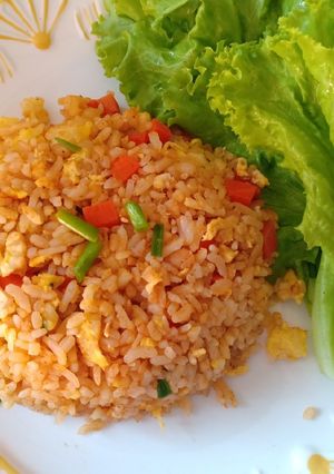 A picture of Ketchup Fried Rice with Egg.