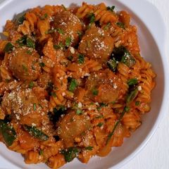 A picture of Fusilli with Plant-Based Meatballs in Creamy Tomato Sauce.