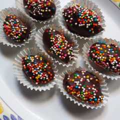 รูปของ Kurma Coklat Bintik Cantik