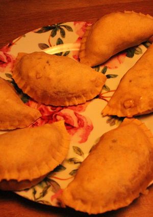 Una foto de Tres empanadas 3, a la Mamanís