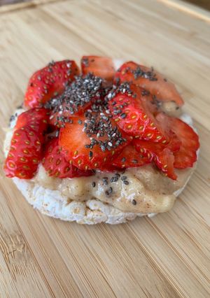 A picture of Strawberry Banana and Nut Butter snack.