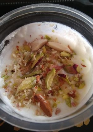 ક્રીમ લસ્સી (cream lassi recipe in Gujarati) રેસીપી મુખ્ય ફોટો
