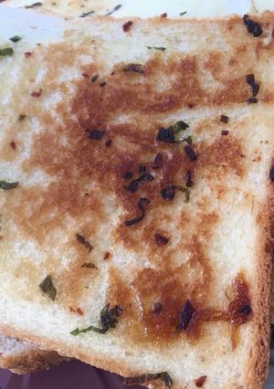 Foto resep Roti Garlic ala Pi**a H*t