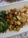 Bacalhau assado com batatas salteadas e grelos salteados