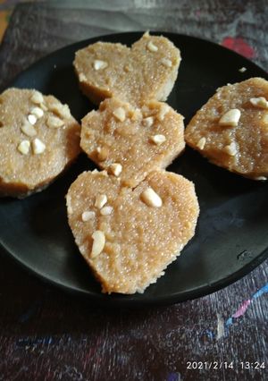 হার্ট সুজির হালুয়া (heart sujir halwa recipe in Bengali) রেসিপির প্রধান ছবি