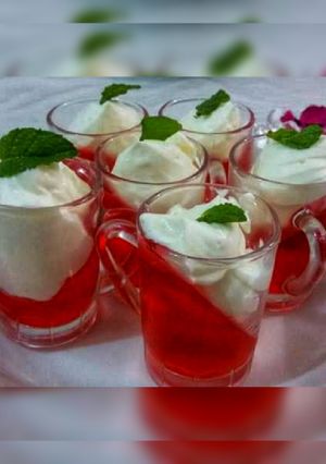 A picture of Creamy Strawberry shots.