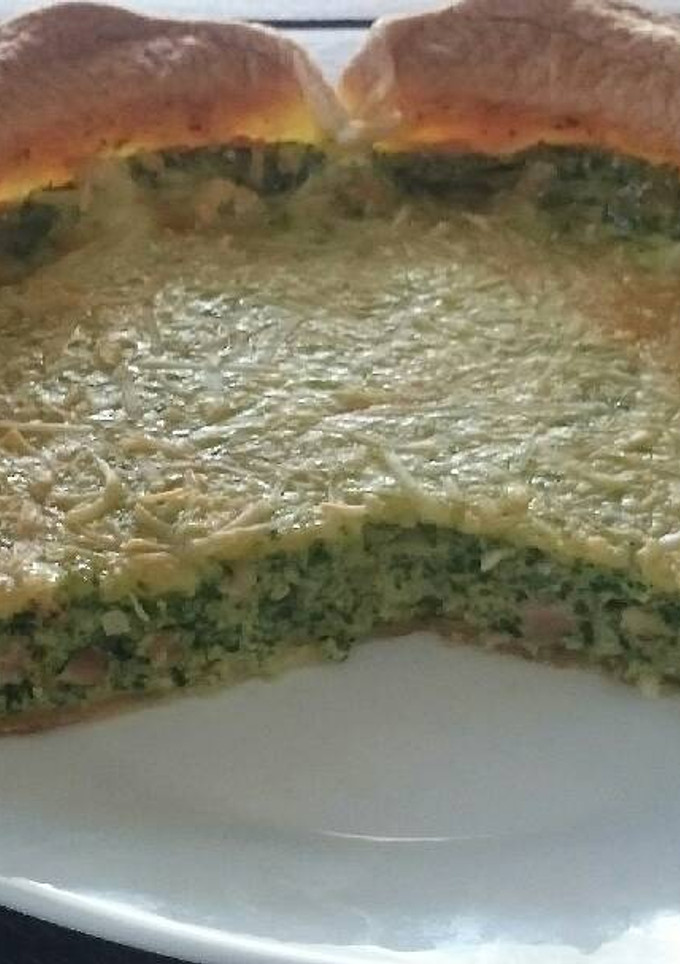 Una foto de Quiche de espinacas, cebolla y bacon