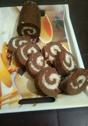 A picture of Parle G chocolate swiss roll.