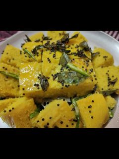 ढोकला (dhokla recipe in Hindi) रेसिपी मुख्य फोटो