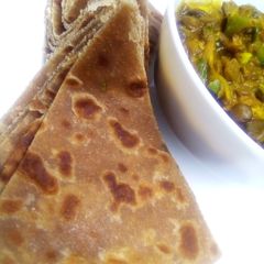 A picture of Whole wheat chapatis.