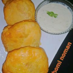 A picture of Khasta Qeema kachori.