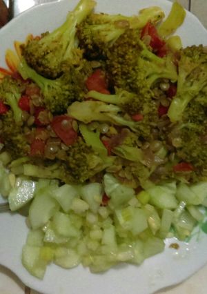 Una foto de Salteado de lentejas y verduras