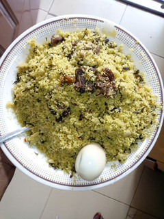 A picture of Dambun cous cous.