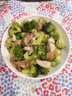 A picture of Brocolli with Roast Chicken.