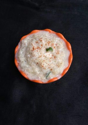 A picture of Cucumber Raita.