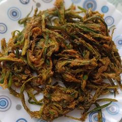 Kurkuri Bhindi Fry/ Deep Fried Crunchy Okra slices A picture of Kurkuri Bhindi Fry/ Deep Fried Crunchy Okra slices.