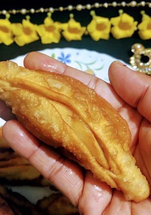 A picture of Kola Mishti.