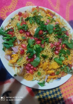 ભેળ (Bhel Recipe In Gujarati) રેસીપી મુખ્ય ફોટો