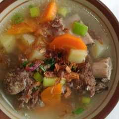 Sop iga sapi রেসিপির প্রধান ছবি