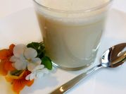 Una foto de ponche en leche