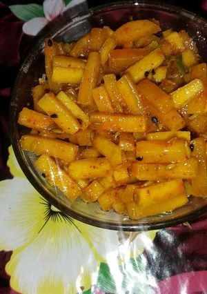 A picture of Mooli mirchi ka aachar.