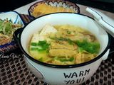 Bún sườn nấu măng khô