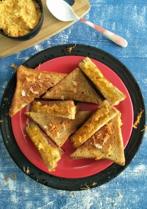 A picture of Veg Coleslaw Toast Sandwiches.