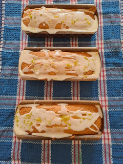 Una foto de Budín de limón con chips de chocolate