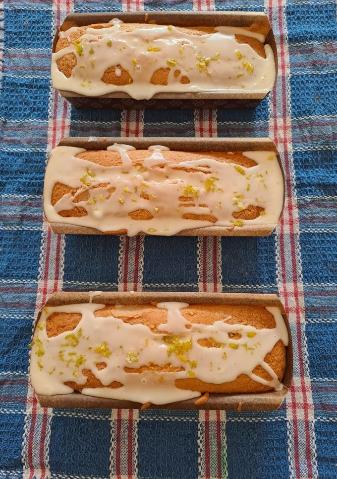Una foto de Budín de limón con chips de chocolate