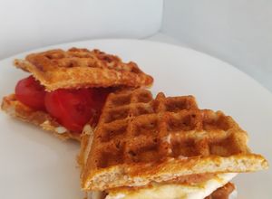 Una foto de Waffle salado