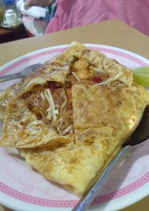 รูปของ ผัดไทยไข่ห่อ #อาหารไทยง่ายๆ