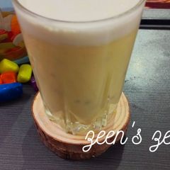 A picture of Mango and Fresh Cream Lassi.