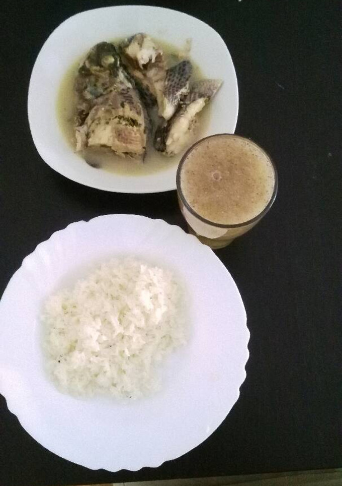 Una foto de Pescado con coco