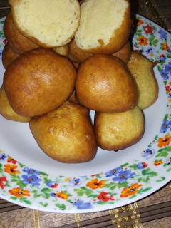 A picture of Nigerian Buns.