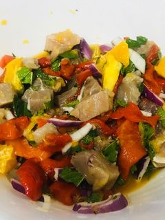 Una foto de Ceviche de atún a la hierbabuena