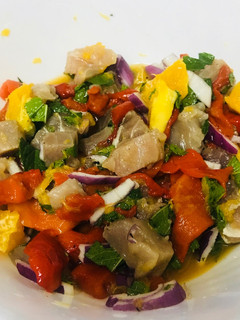 Una foto de Ceviche de atún a la hierbabuena