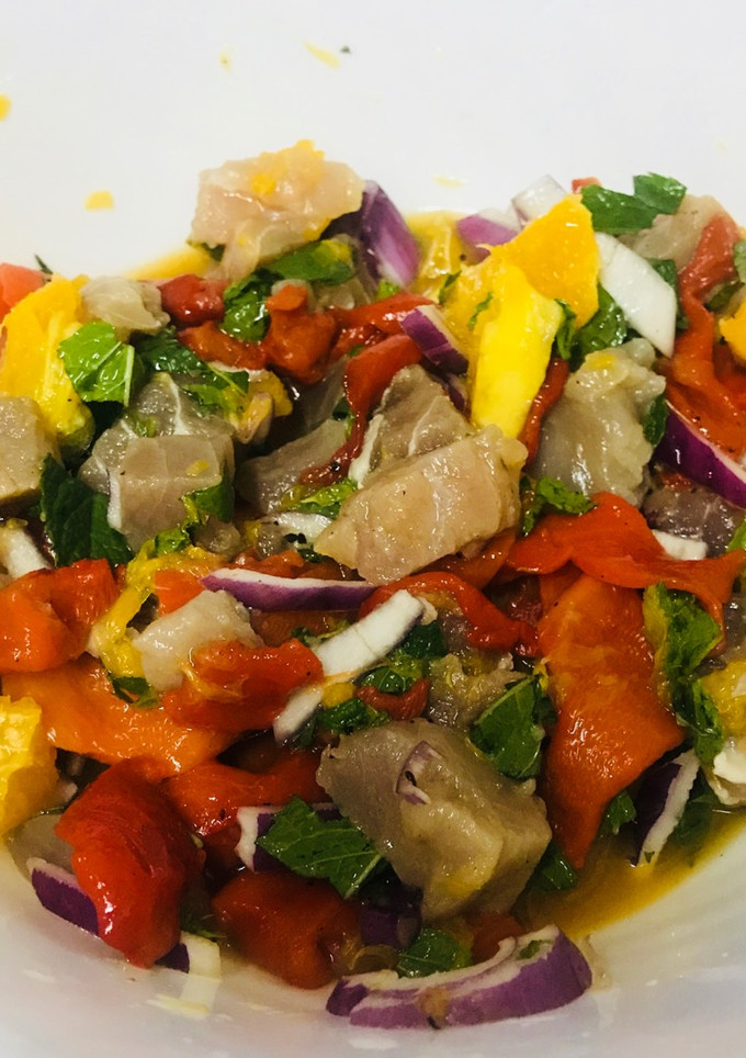 Una foto de Ceviche de atún a la hierbabuena