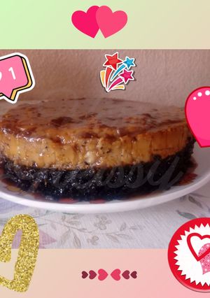 Una foto de Pastel Imposible, o Chocoflan
