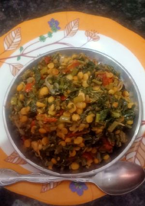 मूली पत्ते और चना दाल की सब्जी (mooli ke patte aur chana dal ki sabzi recipe in hindi) रेसिपी मुख्य फोटो