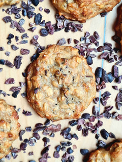 Una foto de Galletas de avena y banana con nibs de cacao 🥣 sin azúcares 🥚 sin edulcorantes 🥛 sin balanza