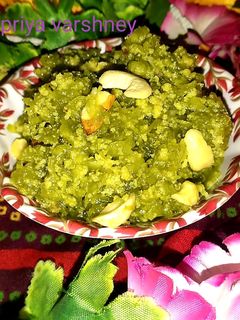 लौकी का हलवा (lauki halwa recipe in hindi) रेसिपी मुख्य फोटो