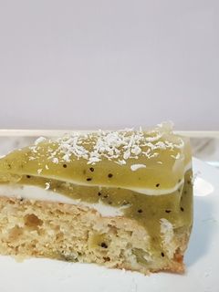 O poză a rețetei Tort panna cotta cu kiwi.