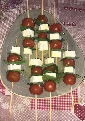 Una foto de Brochetas de tomatitos