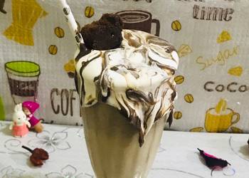 Easy Recipe Leftovers brownie chocolate cake shake Restaurant Style
