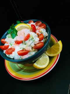 Una foto de Ensalada 🥗 de camarones 🍤