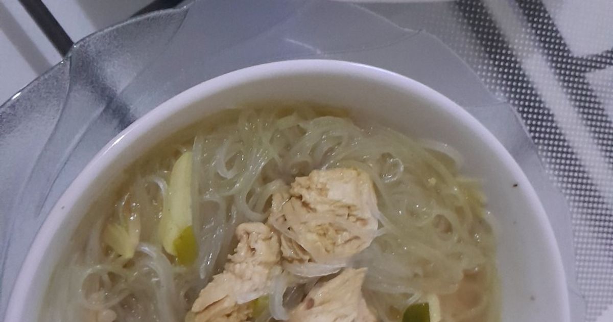 Soto ayam kuah bening